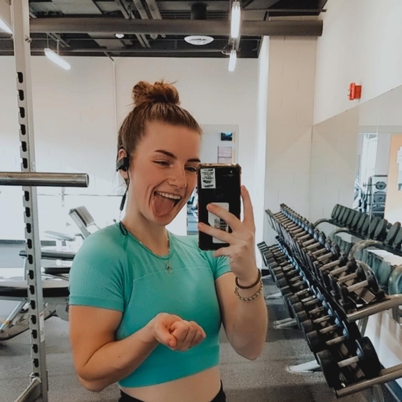 Gymshark Cropped T-shirt (Blue) - Picture 3 of 3